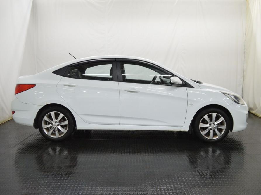 Hyundai Solaris I Санкт-Петербург  - изображение 4