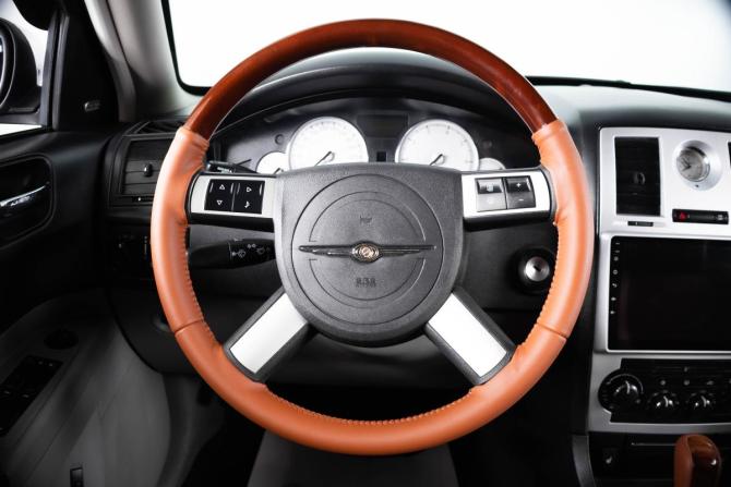 Chrysler 300C I с пробегом 2007 года, цена 1 449 000 рублей, 157000 км, седан, Автокод Объявления