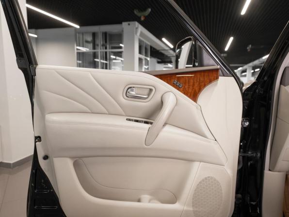 Infiniti QX80 I Рестайлинг с пробегом 2014 года, цена 3 100 000 рублей, 122648 км, внедорожник, Автокод Объявления