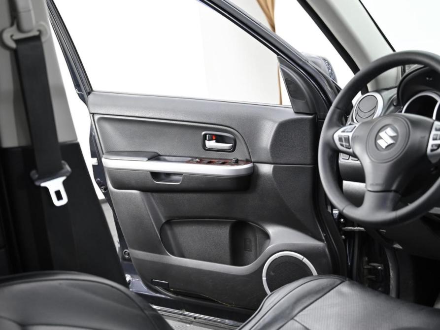Suzuki Grand Vitara II Москва  - изображение 9