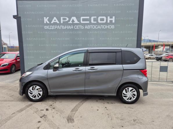 Honda Freed I с пробегом 2010 года, цена 945 000 рублей, 138244 км, компактвэн, Автокод Объявления