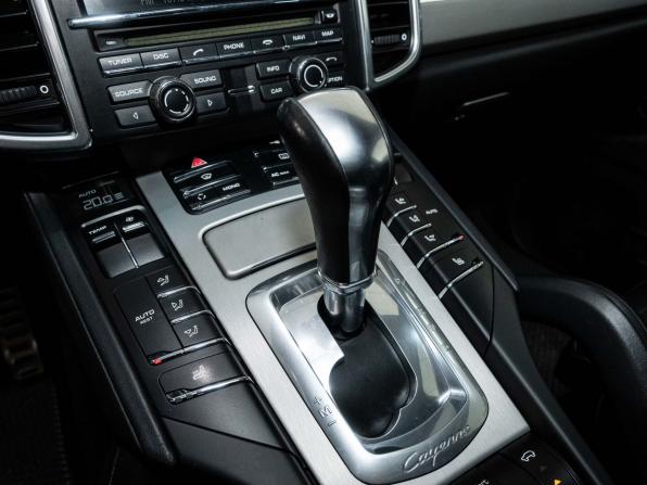 Porsche Cayenne II (958) с пробегом 2010 года, цена 2 288 000 рублей, 115000 км, внедорожник, Автокод Объявления