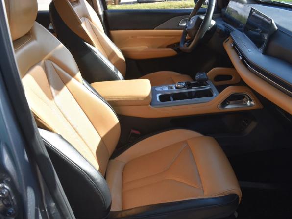 Changan Hunter Plus с пробегом 2024 года, цена 2 280 000 рублей, 92813 км, offers.body_type.unknown, Автокод Объявления
