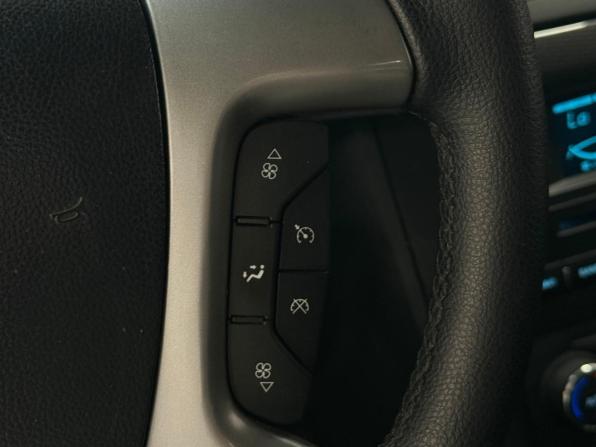 Chevrolet Captiva I Рестайлинг 2 с пробегом 2013 года, цена 1 270 000 рублей, 203975 км, внедорожник, Автокод Объявления