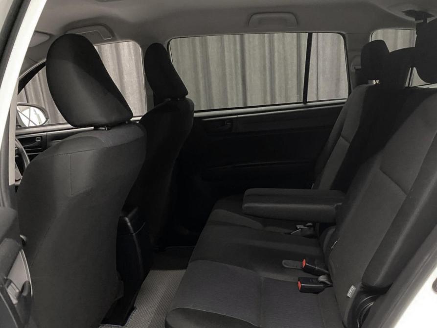 Toyota Corolla XI (E160 E170) Рестайлинг 2 Красноярск  - изображение 15