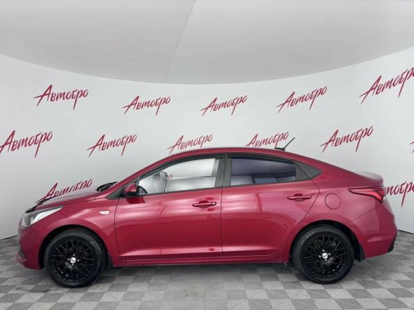 Hyundai Solaris II с пробегом 2018 года, цена 1 299 000 рублей, 120252 км, седан, Автокод Объявления
