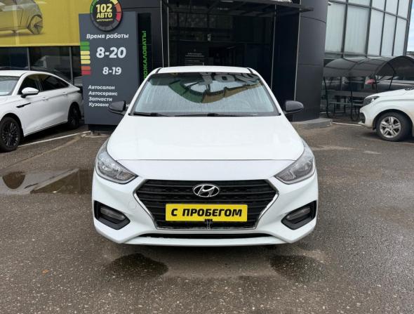 Hyundai Solaris II с пробегом 2018 года, цена 1 049 000 рублей, 141000 км, седан, Автокод Объявления