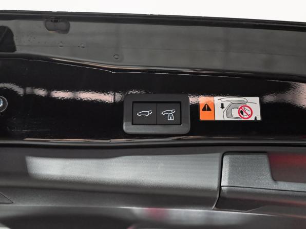 Toyota RAV4 VI (XA60) с пробегом 2026 года, цена 4 325 000 рублей, 35 км, внедорожник, Автокод Объявления