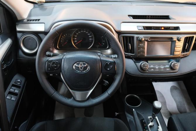 Toyota RAV4 IV (XA40) с пробегом 2013 года, цена 1 959 000 рублей, 235000 км, внедорожник, Автокод Объявления