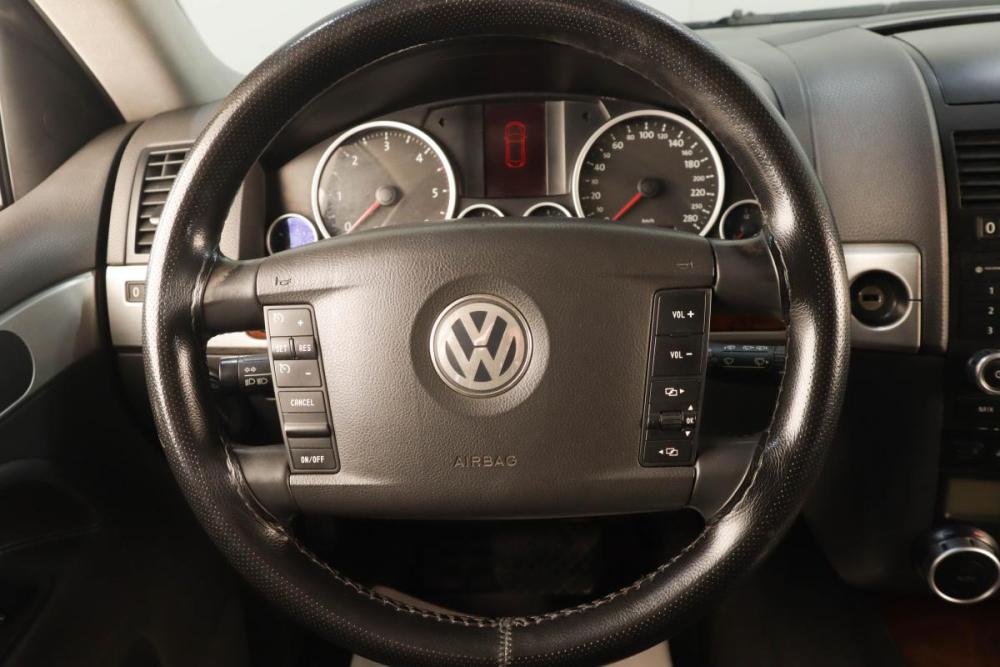 Volkswagen Touareg I Рестайлинг Челябинск  - изображение 15