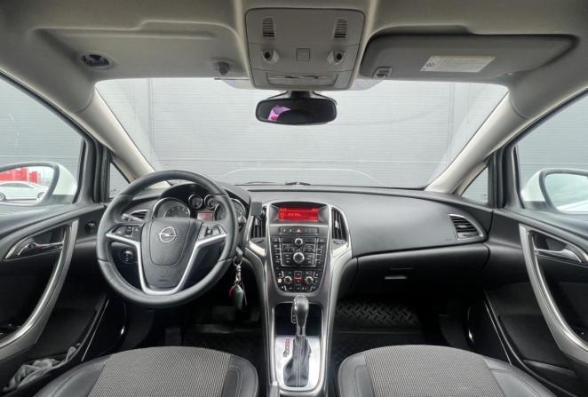 Opel Astra J с пробегом 2012 года, цена 740 000 рублей, 205200 км, хэтчбек, Автокод Объявления