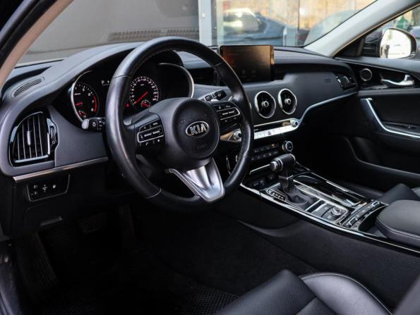 Kia Stinger I Рестайлинг с пробегом 2021 года, цена 2 695 000 рублей, 65647 км, лифтбек, Автокод Объявления