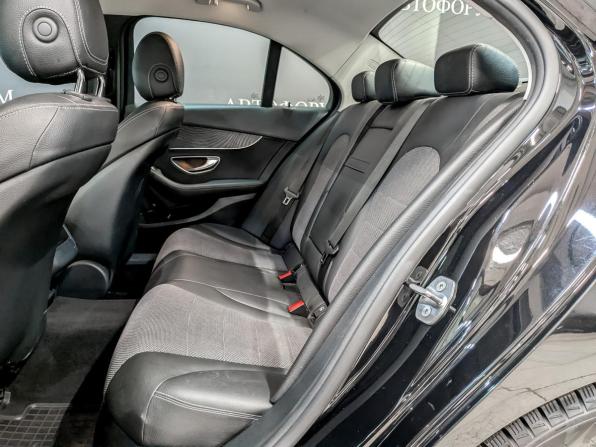 Mercedes-Benz C-Класс IV (W205) Рестайлинг с пробегом 2019 года, цена 2 690 000 рублей, 119971 км, седан, Автокод Объявления