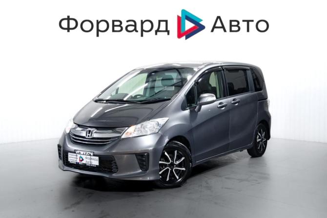 Honda Freed II с пробегом 2016 года, цена 1 400 000 рублей, 200000 км, компактвэн, Автокод Объявления