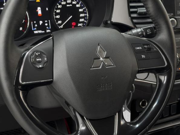 Mitsubishi Outlander III Рестайлинг 2 с пробегом 2018 года, цена 1 720 000 рублей, 168793 км, внедорожник, Автокод Объявления