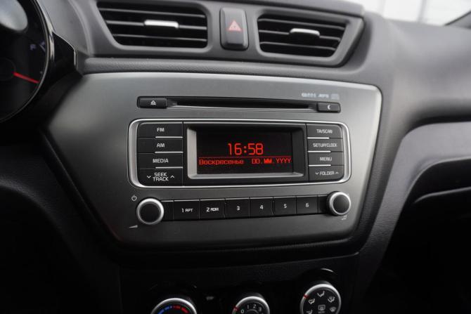 Kia Rio III Рестайлинг с пробегом 2017 года, цена 995 000 рублей, 173000 км, хэтчбек, Автокод Объявления
