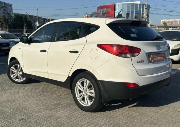 Hyundai ix35 I Рестайлинг с пробегом 2014 года, цена 1 300 000 рублей, 105000 км, внедорожник, Автокод Объявления