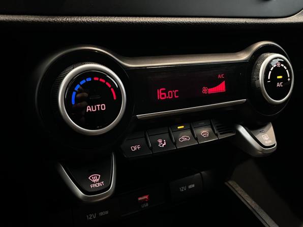 Kia Rio IV Рестайлинг с пробегом 2020 года, цена 1 580 000 рублей, 132888 км, седан, Автокод Объявления