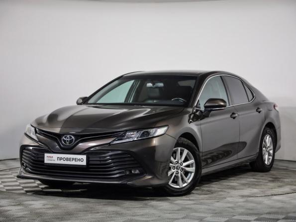 Toyota Camry VIII (XV70)