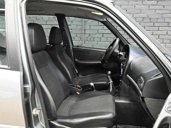 Chevrolet Niva I Рестайлинг с пробегом 2013 года, цена 630 000 рублей, 105241 км, внедорожник, Автокод Объявления