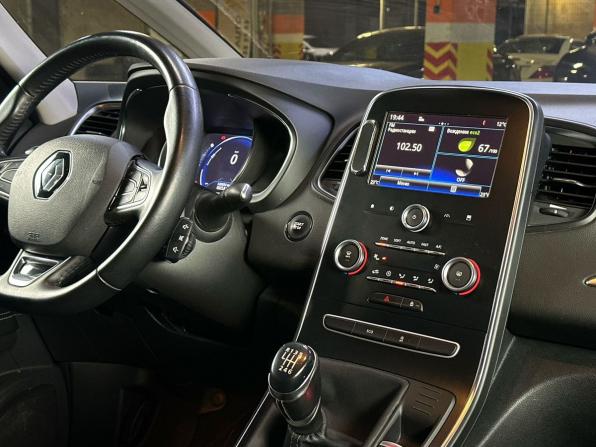 Renault Scenic IV с пробегом 2018 года, цена 1 650 000 рублей, 139000 км, компактвэн, Автокод Объявления