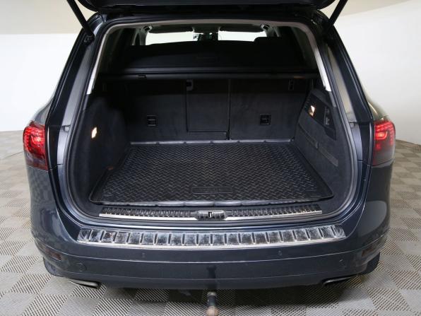 Volkswagen Touareg II с пробегом 2013 года, цена 2 050 000 рублей, 332626 км, внедорожник, Автокод Объявления