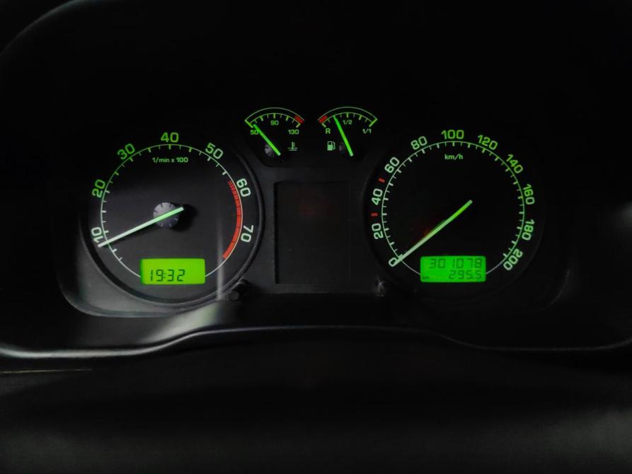 Skoda Octavia I (A4) Рестайлинг Москва  - изображение 16
