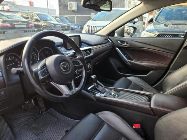 Mazda 6 III (GJ) Рестайлинг с пробегом 2015 года, цена 1 599 000 рублей, 220000 км, седан, Автокод Объявления