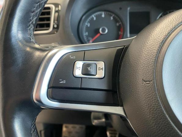 Volkswagen Polo V Рестайлинг с пробегом 2018 года, цена 1 154 000 рублей, 62000 км, седан, Автокод Объявления