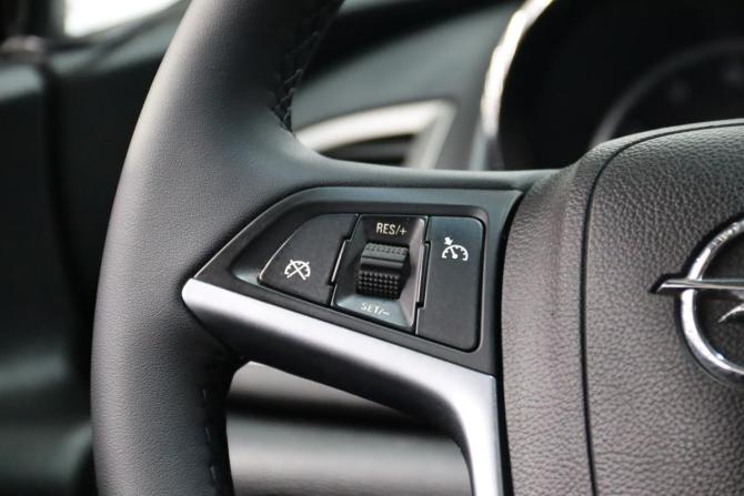 Opel Astra H Рестайлинг с пробегом 2011 года, цена 595 950 рублей, 194730 км, хэтчбек, Автокод Объявления
