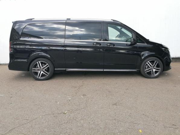 Mercedes-Benz V-Класс III (W447) Рестайлинг 2 с пробегом 2024 года, цена 12 850 000 рублей, 17 км, минивэн, Автокод Объявления
