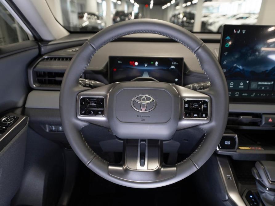 Toyota RAV4 VI (XA60) Москва  - изображение 11