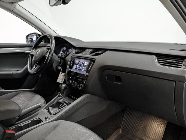 Skoda Octavia III (A7) Рестайлинг с пробегом 2020 года, цена 2 450 000 рублей, 40588 км, лифтбек, Автокод Объявления