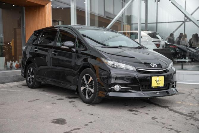 Toyota Wish II Рестайлинг с пробегом 2014 года, цена 1 498 000 рублей, 176000 км, минивэн, Автокод Объявления
