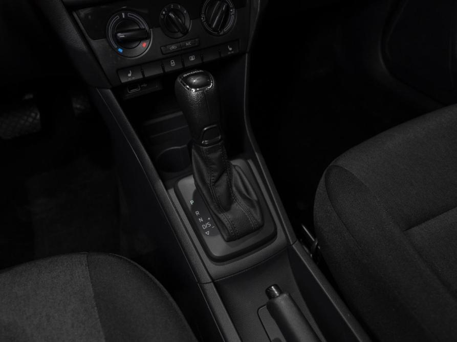 Skoda Rapid I Рестайлинг Москва  - изображение 13