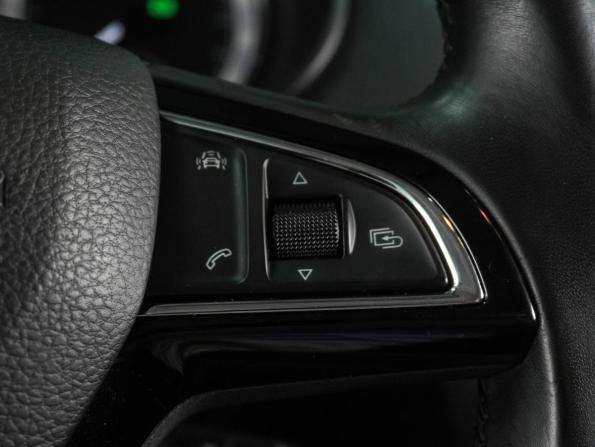 Skoda Octavia III (A7) Рестайлинг с пробегом 2017 года, цена 1 874 000 рублей, 141328 км, лифтбек, Автокод Объявления