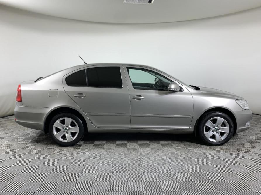 Skoda Octavia II (A5) Рестайлинг Москва  - изображение 4