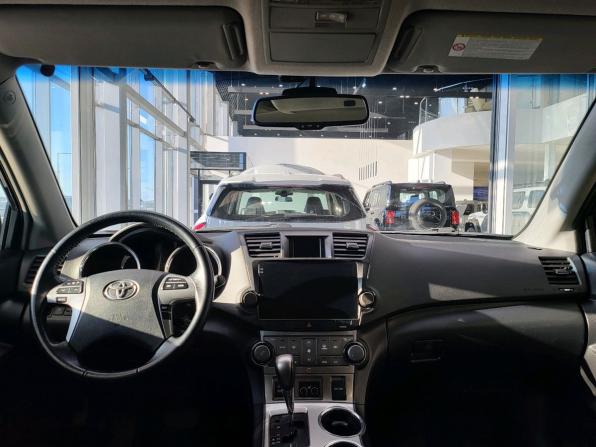 Toyota Highlander II (XU40) Рестайлинг с пробегом 2012 года, цена 1 720 000 рублей, 290897 км, внедорожник, Автокод Объявления