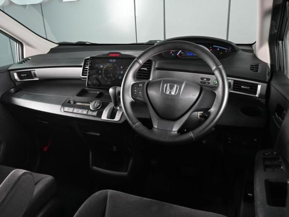 Honda Freed I с пробегом 2010 года, цена 1 249 000 рублей, 86488 км, компактвэн, Автокод Объявления