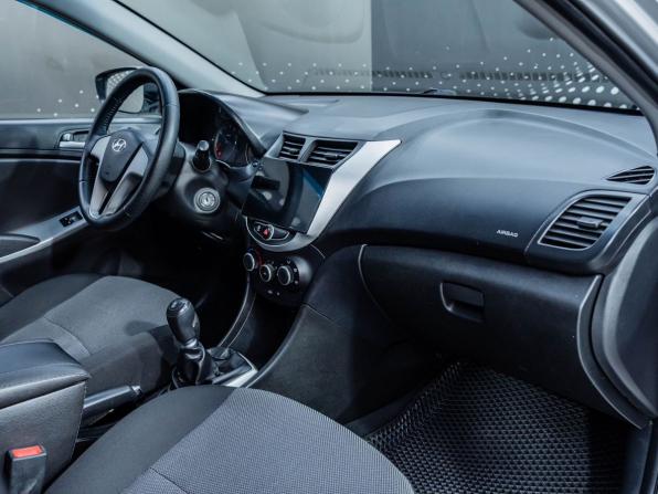 Hyundai Solaris I с пробегом 2014 года, цена 647 000 рублей, 162424 км, седан, Автокод Объявления