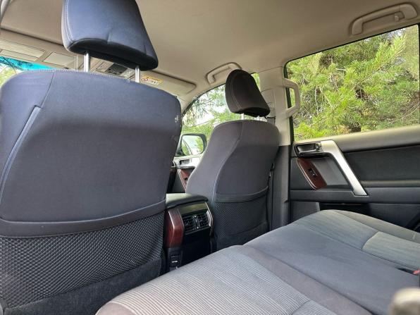 Toyota Land Cruiser Prado 150 Series Рестайлинг 1 с пробегом 2014 года, цена 2 949 000 рублей, 230801 км, внедорожник, Автокод Объявления