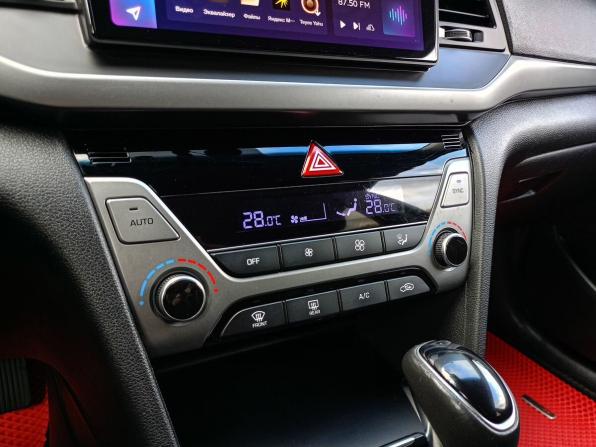 Hyundai Elantra VI (AD) с пробегом 2018 года, цена 1 363 800 рублей, 156708 км, седан, Автокод Объявления