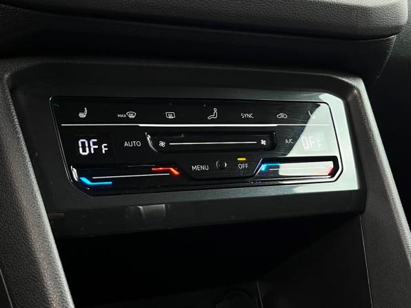 Volkswagen Tiguan II Рестайлинг с пробегом 2021 года, цена 2 505 700 рублей, 85756 км, внедорожник, Автокод Объявления
