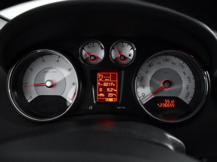 Peugeot 408 I Санкт-Петербург  - изображение 18