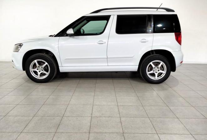 Skoda Yeti I Рестайлинг с пробегом 2014 года, цена 980 000 рублей, 115366 км, внедорожник, Автокод Объявления