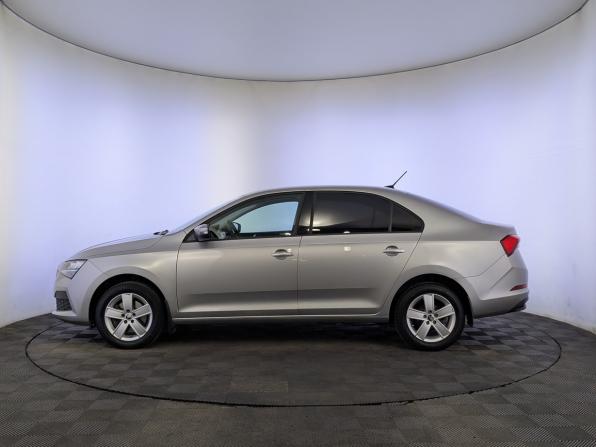 Skoda Rapid II с пробегом 2021 года, цена 1 599 000 рублей, 65066 км, лифтбек, Автокод Объявления