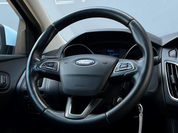 Ford Focus III Рестайлинг с пробегом 2018 года, цена 949 600 рублей, 176962 км, хэтчбек, Автокод Объявления