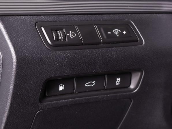 Hyundai Sonata VII (LF) Рестайлинг с пробегом 2019 года, цена 1 730 000 рублей, 97800 км, седан, Автокод Объявления
