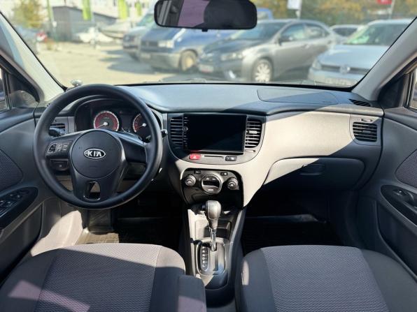 Kia Rio II Рестайлинг с пробегом 2011 года, цена 649 000 рублей, 122195 км, хэтчбек, Автокод Объявления
