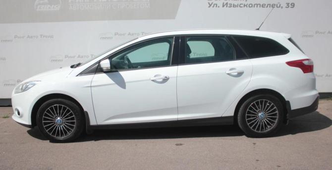Ford Focus III с пробегом 2013 года, цена 630 000 рублей, 230410 км, универсал, Автокод Объявления